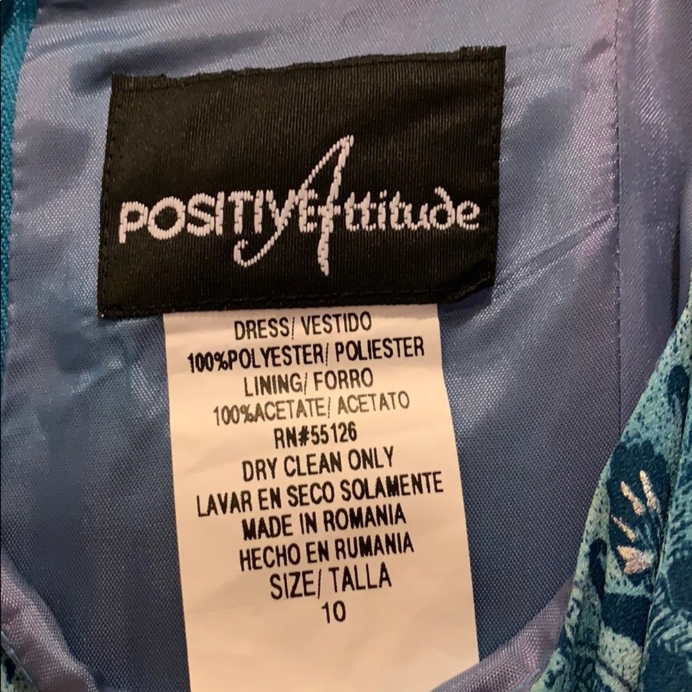 Dress - Picture 4 of 4